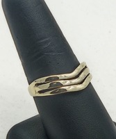 Ladies' 10kt Yellow Gold Decorative Wave Divided Band Ring 4.2G Size 8