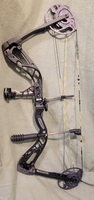 Diamond Edge 320 Compound Bow (Black) W/ Soft Case & Misc Arrows