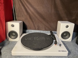 Victrola Itut-420 Modern 3-Speed Bluetooth Turntable & 50 Watt Speakers, White